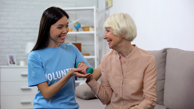 benefits-of-volunteering-in-hospice-services